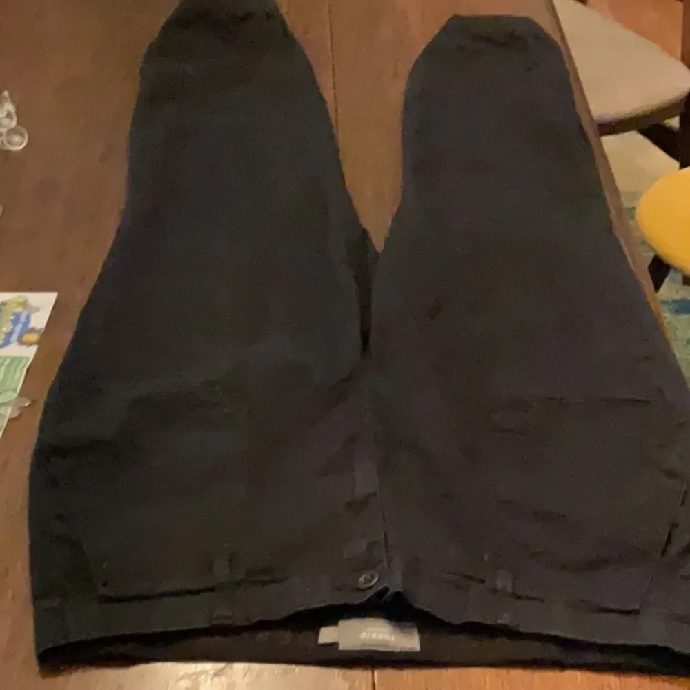 Torrid Women's Black Jeans Feel the Fit Jogger w/zippers at hem EUC Size 18